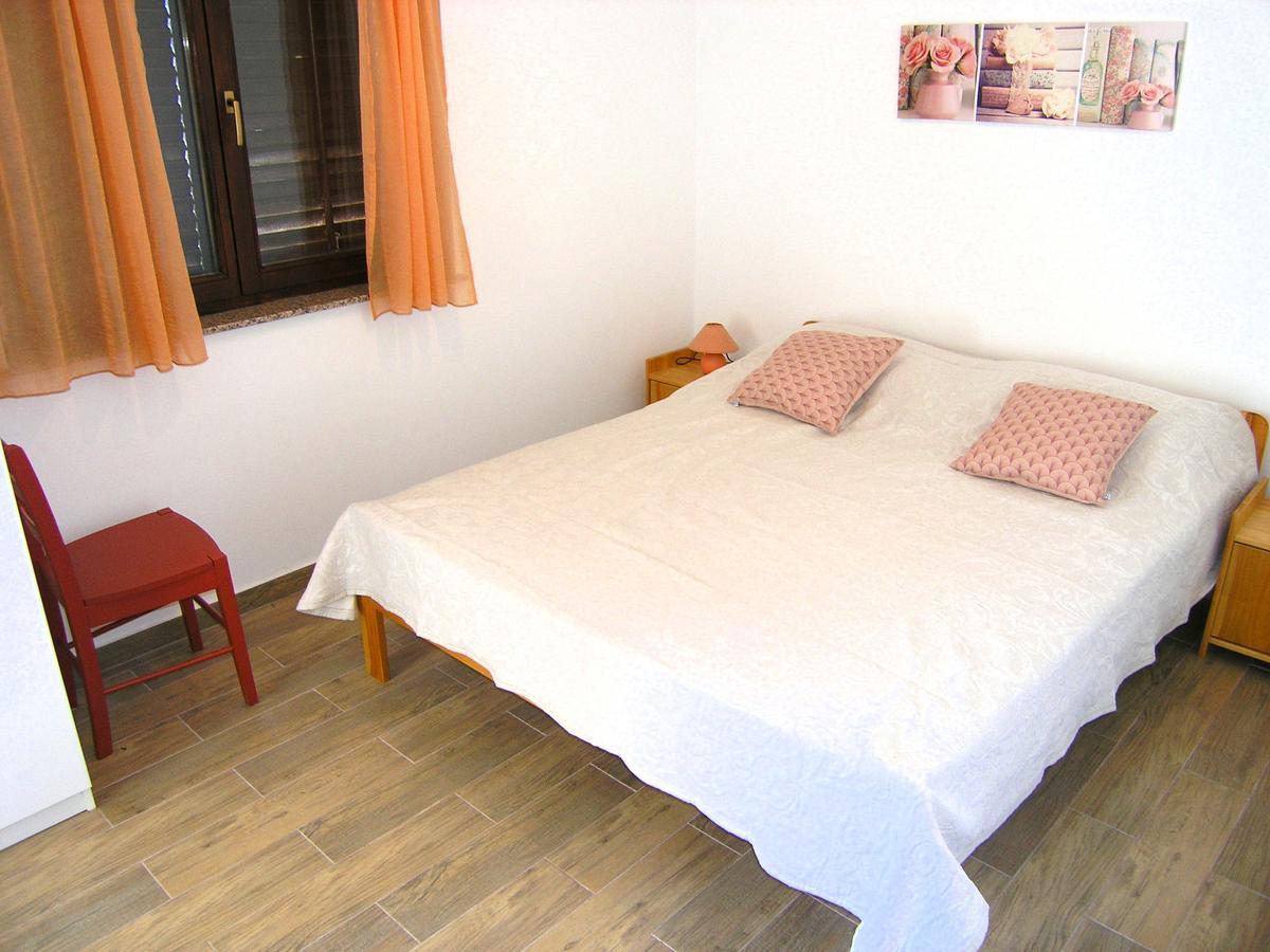 Apartman Braut Krk Town Εξωτερικό φωτογραφία